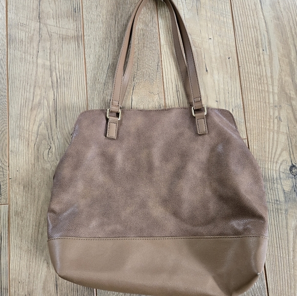 Bentley Leathers Inc. Mia & Luca Elegant Tan Women's Leather Bag - Picture 3 of 12